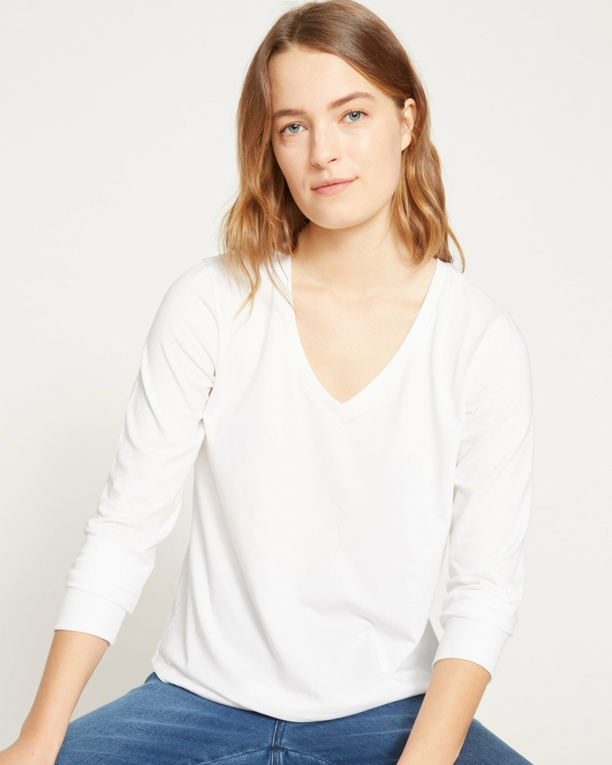 Long Sleeve V Rex - White | Universal Standard