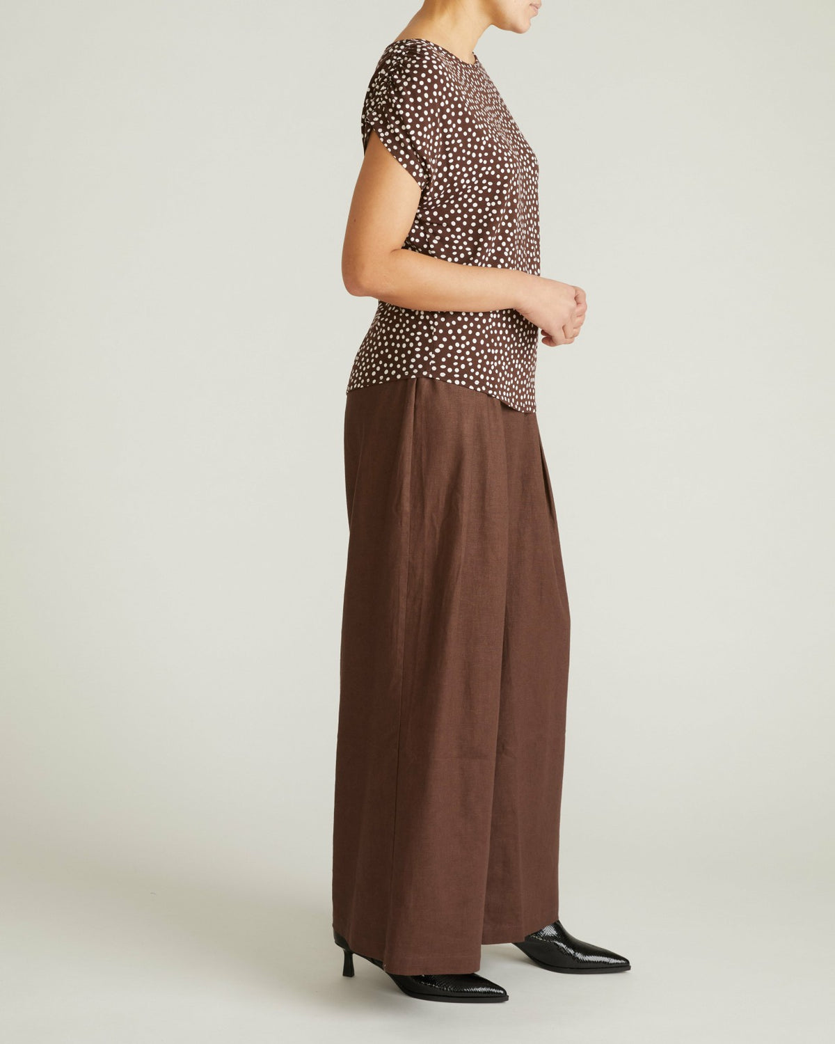 Helena Divine Jersey Gathered Tee - Brown/White Dot Print | Universal Standard