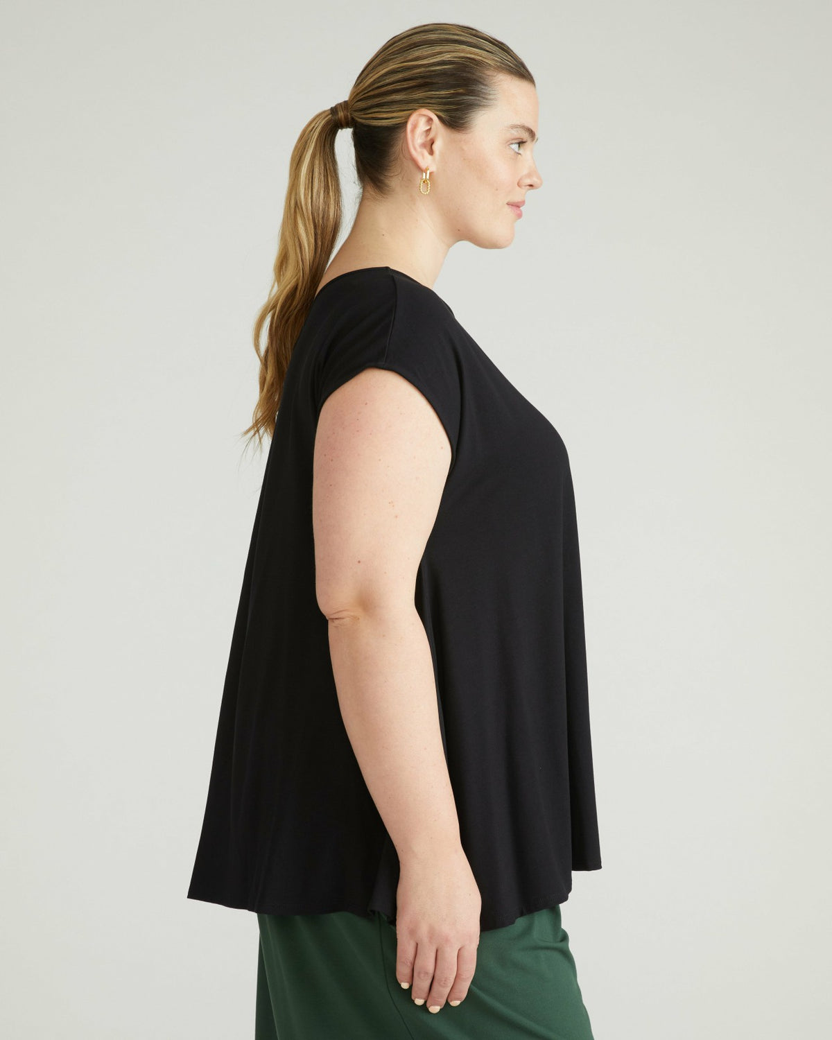 Heatwave Divine Jersey Flared Top - Black | Universal Standard