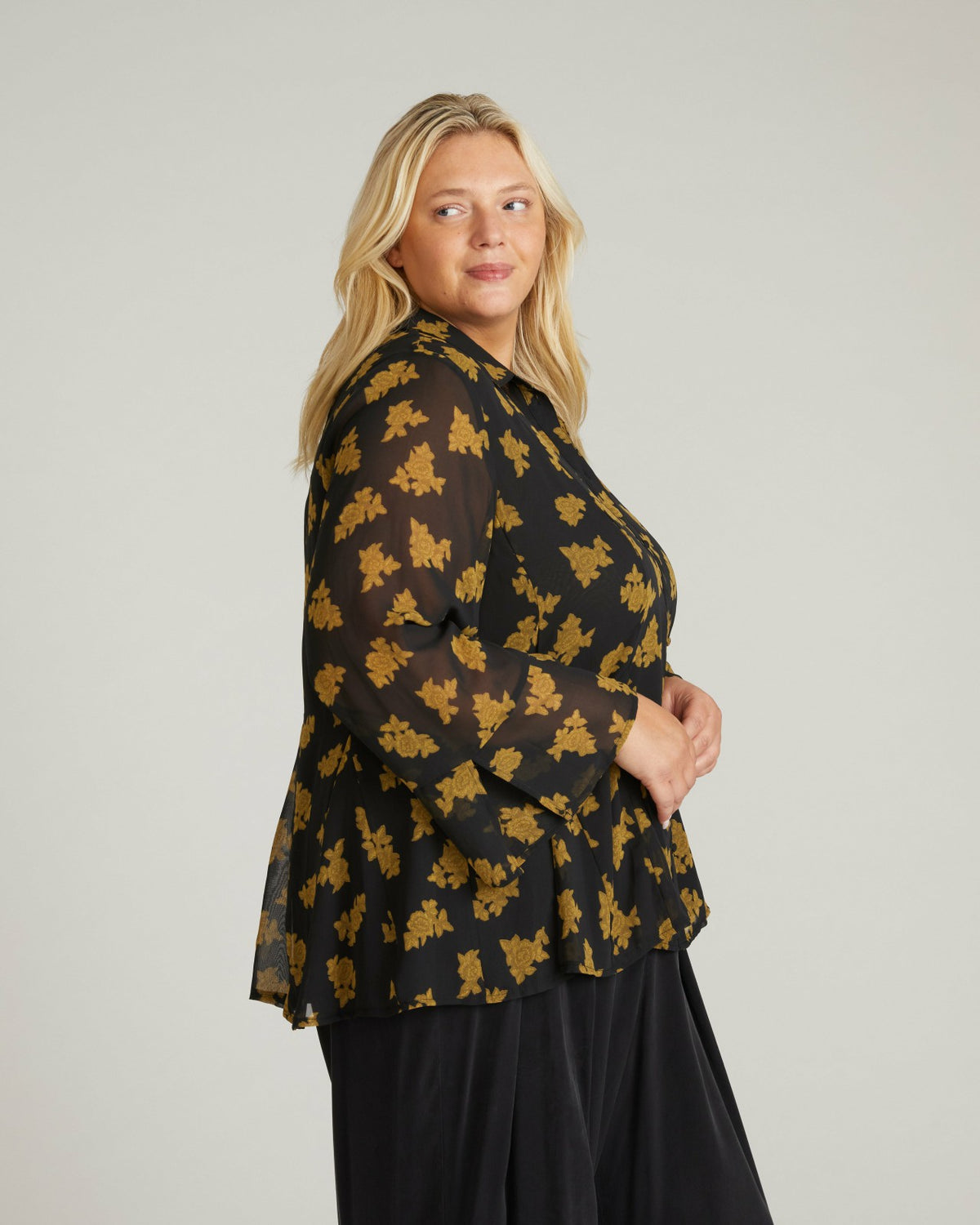 Evie Chiffon Blouse - Gold Heirloom Print | Universal Standard
