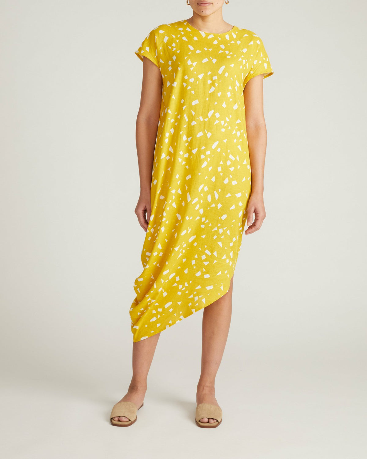 Iconic Stretch Linen Blend Geneva Dress - Yellow Confetti Print | Universal Standard