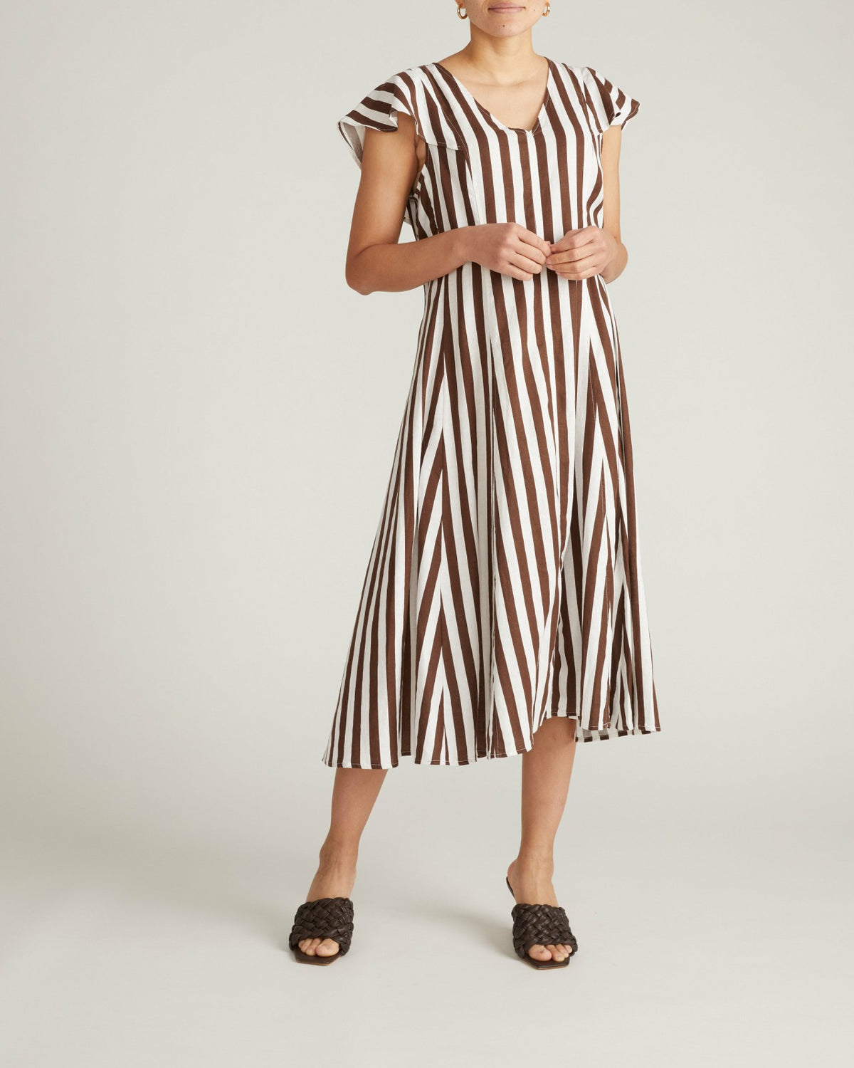Victoria Linen Blend Dress - Peppercorn Stripe | Universal Standard