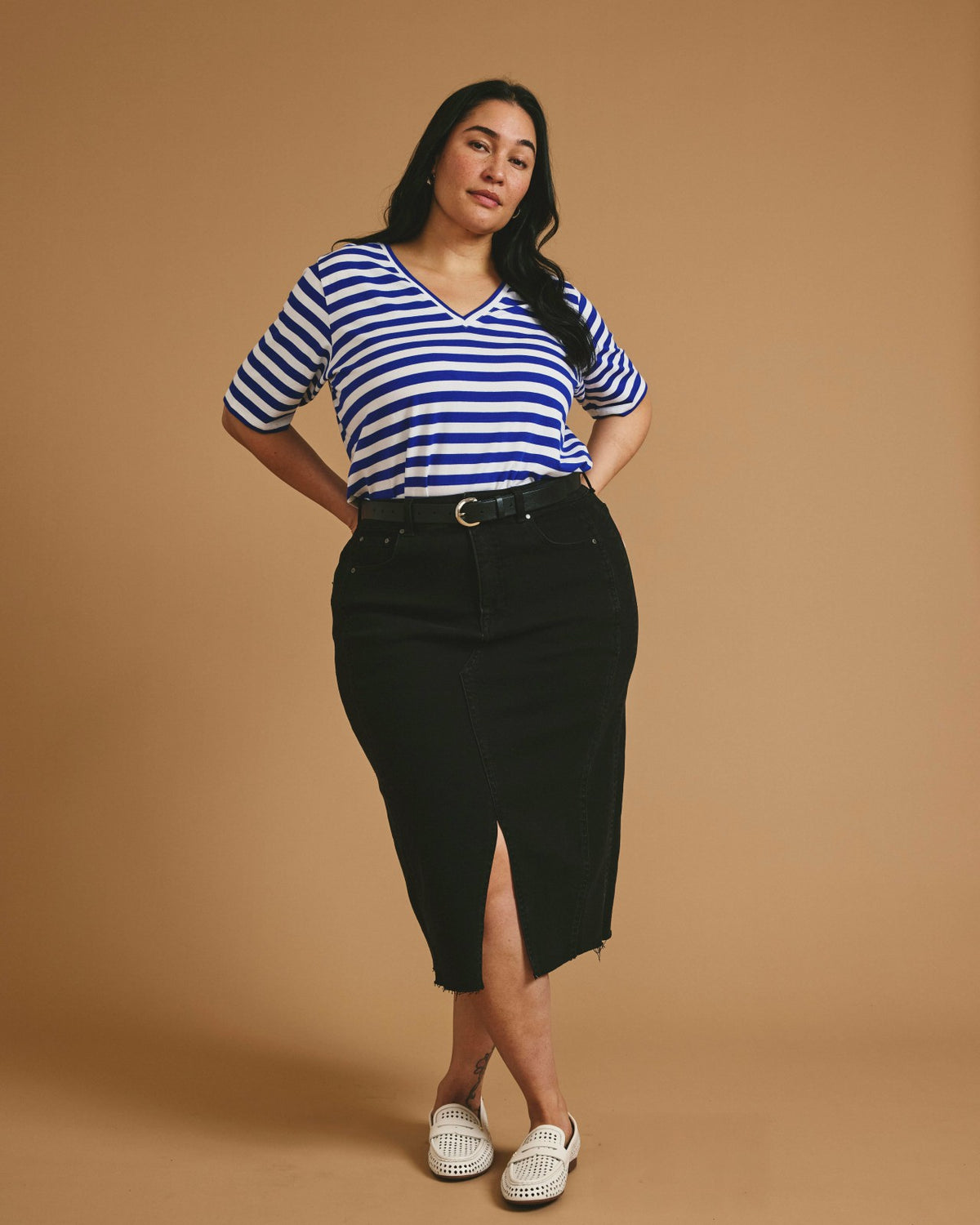 Maia Stovepipe Sleeve V Neck Tee - Hammersmith Blue/White Stripe | Universal Standard
