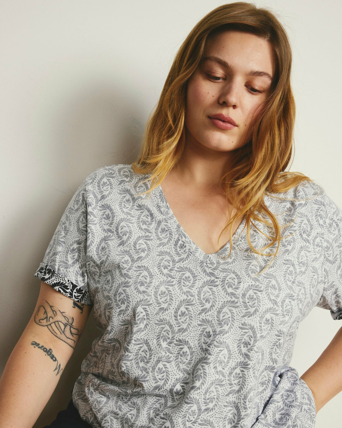 Light-As-Air V Rex - Faded Print | Universal Standard