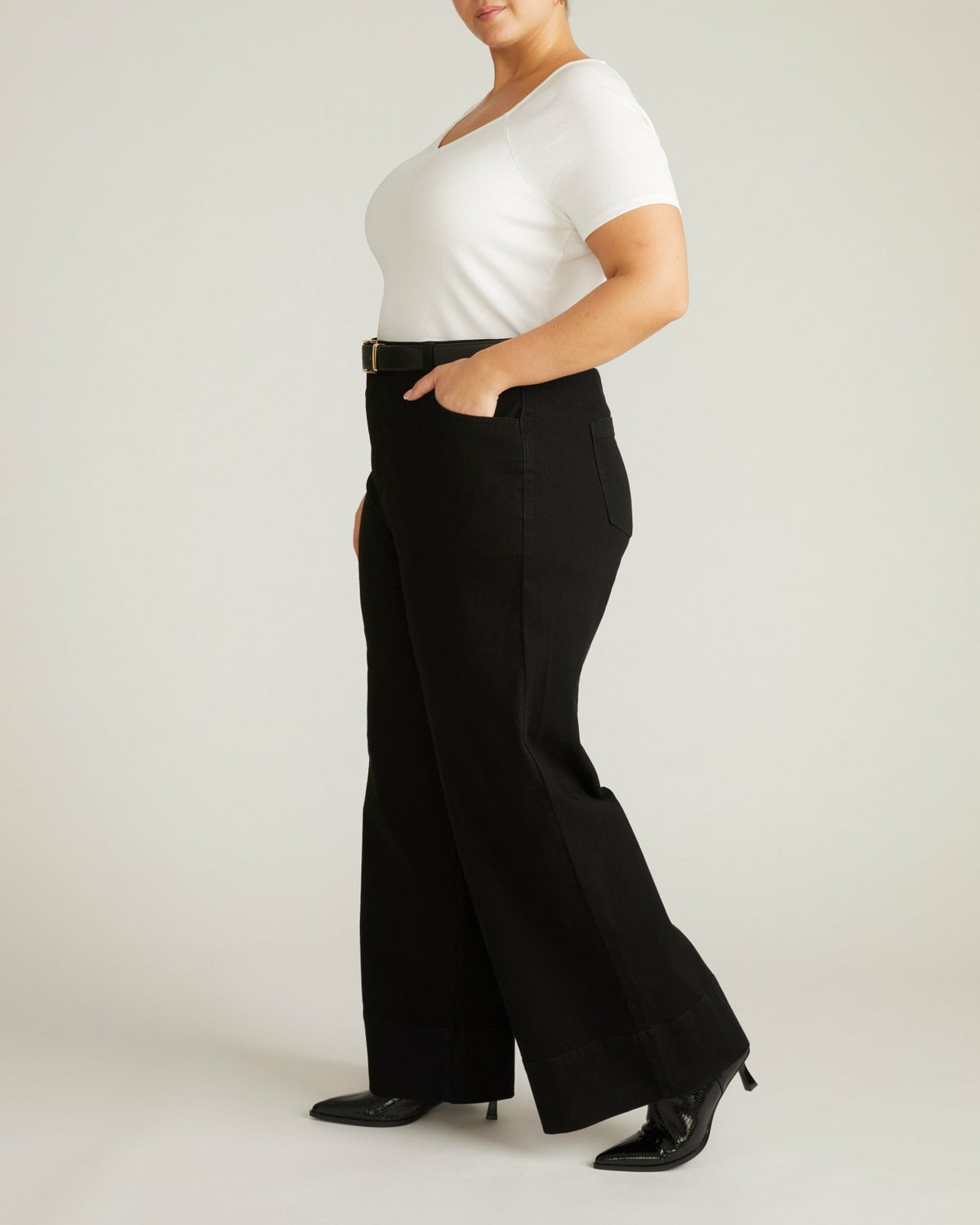 Carey Ribbed Sweetheart Tee - White | Universal Standard
