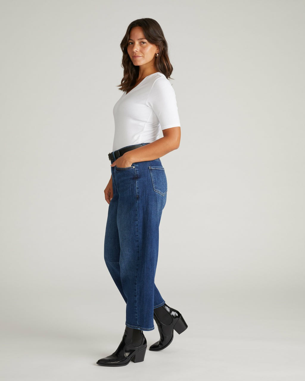 Maia Stovepipe Sleeve V Neck Tee - White | Universal Standard