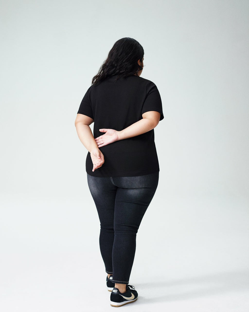 Petite V Rex - Black | Universal Standard