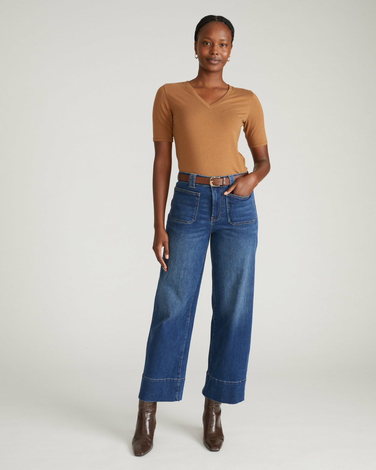 Maia Stovepipe Sleeve V Neck Tee - Classic Camel | Universal Standard